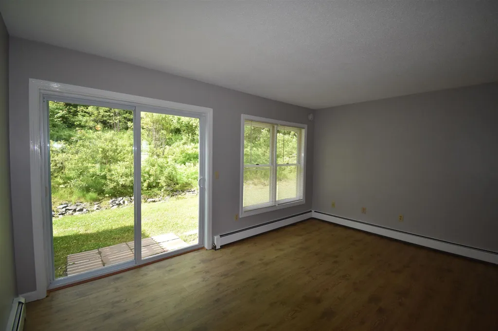 10 Merrill Place Enfield NH 03748