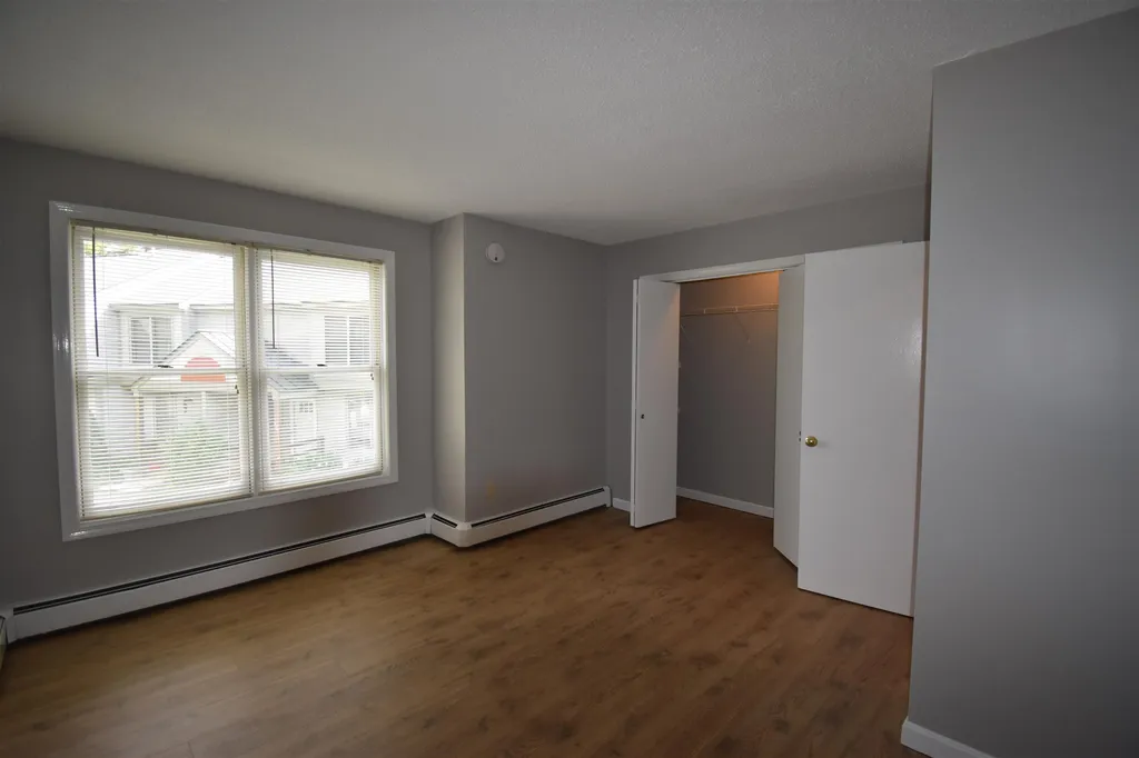 10 Merrill Place Enfield NH 03748