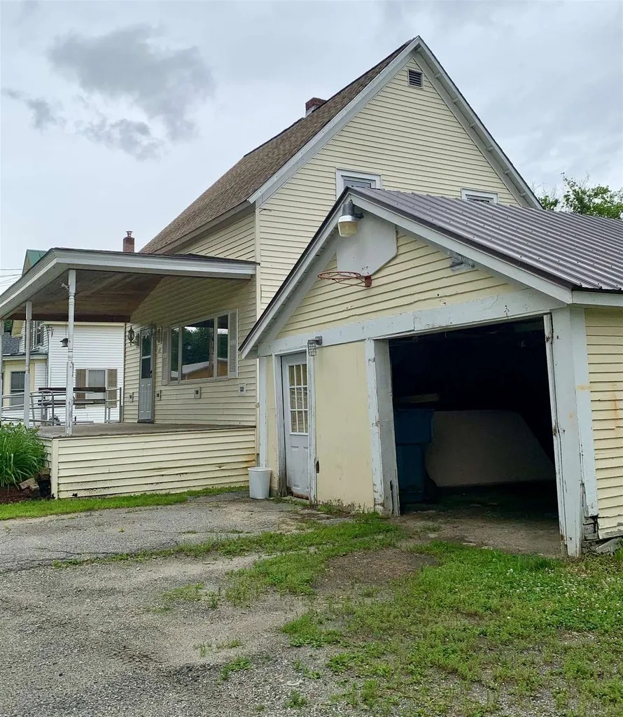 71 Canal Street Chester VT 05143