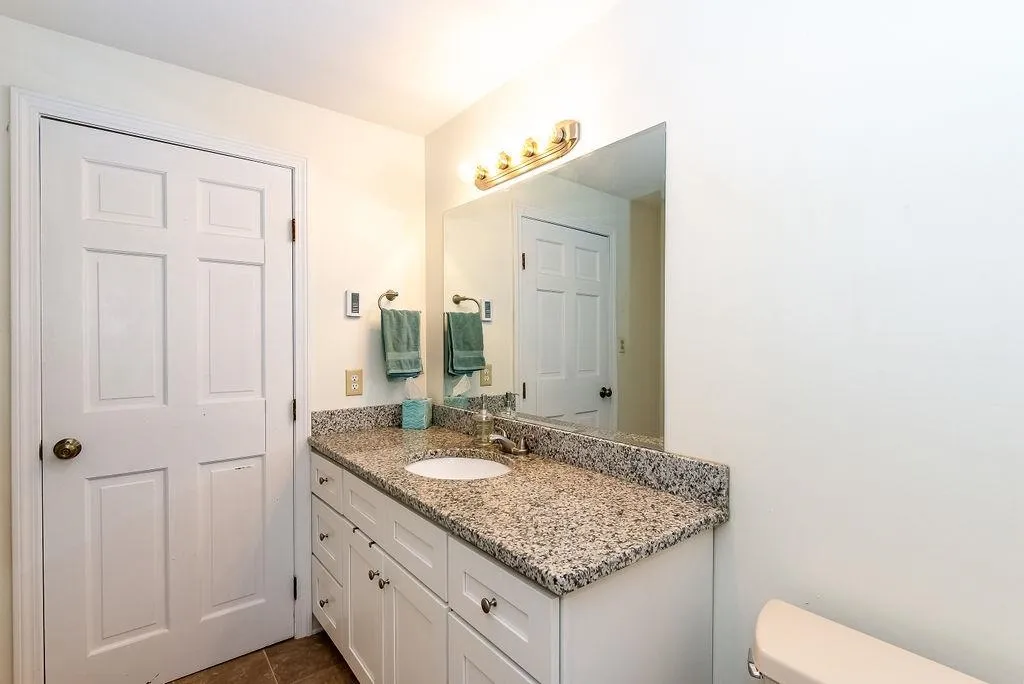 320 Portsmouth Avenue Greenland NH 03840