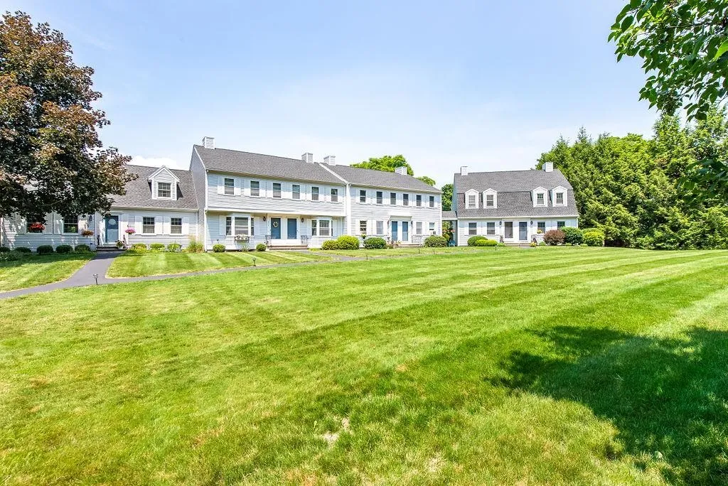 320 Portsmouth Avenue Greenland NH 03840