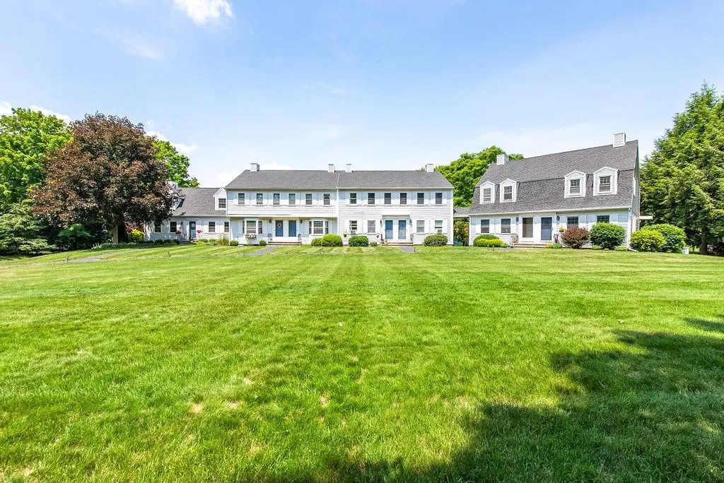 320 Portsmouth Avenue Greenland NH 03840