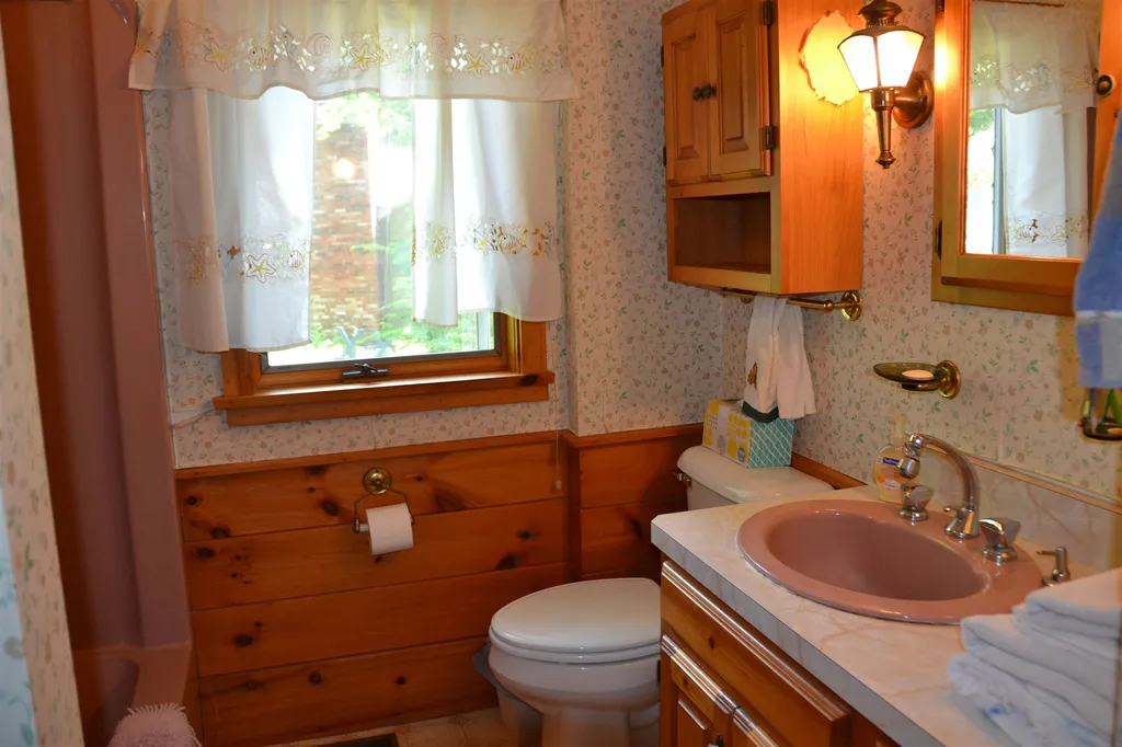 5 Fir Tree Lane Moultonborough NH 03254