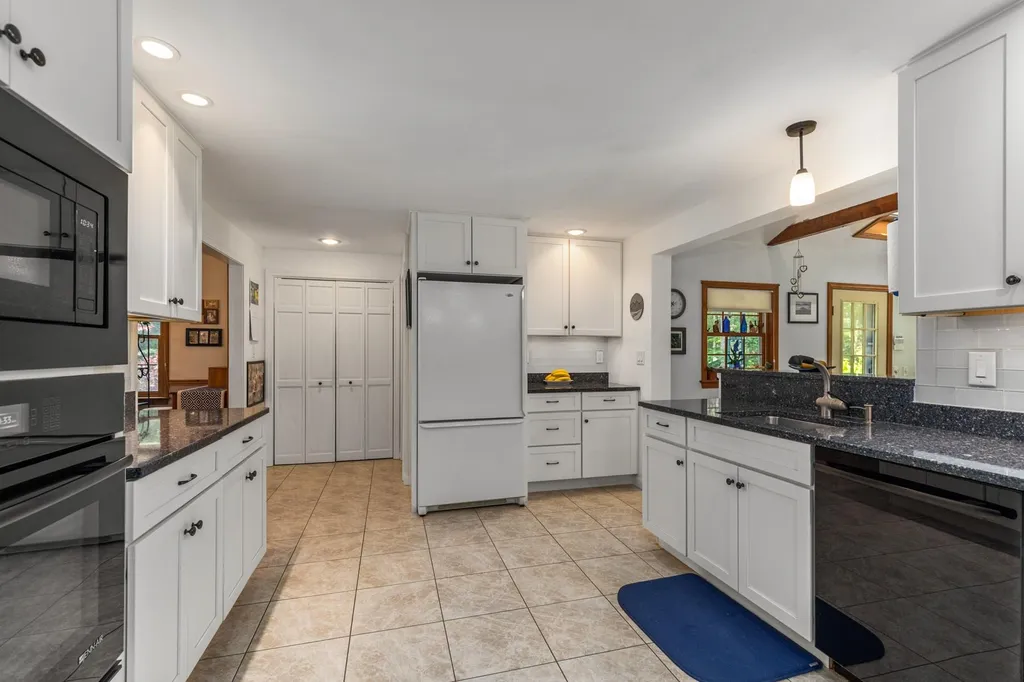 112 Watson Road Exeter NH 03833