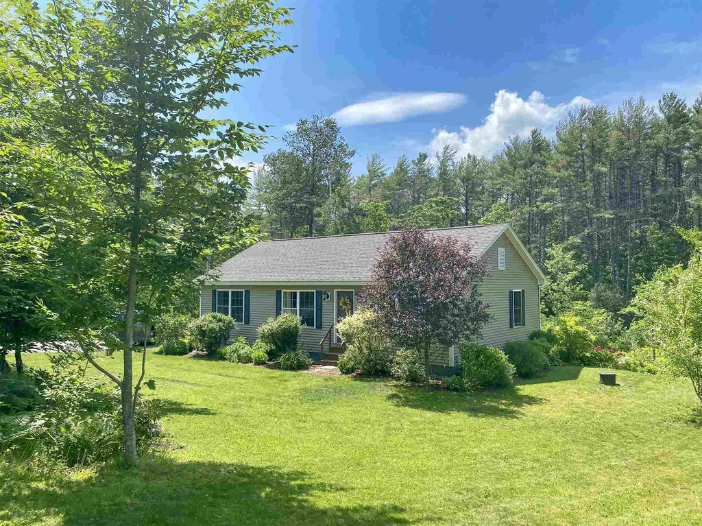 54 Bonner Road Plainfield NH 03770