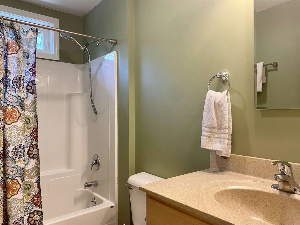54 Bonner Road Plainfield NH 03770