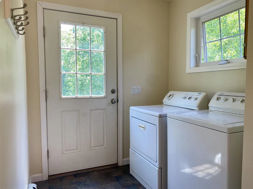 54 Bonner Road Plainfield NH 03770
