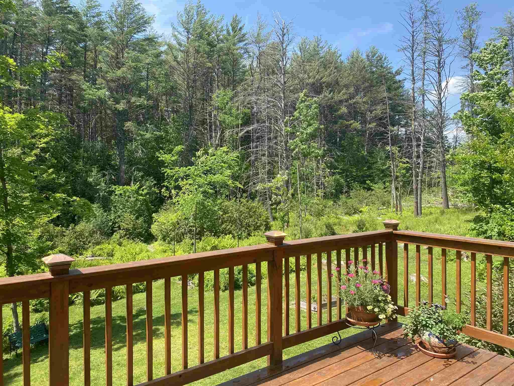 54 Bonner Road Plainfield NH 03770