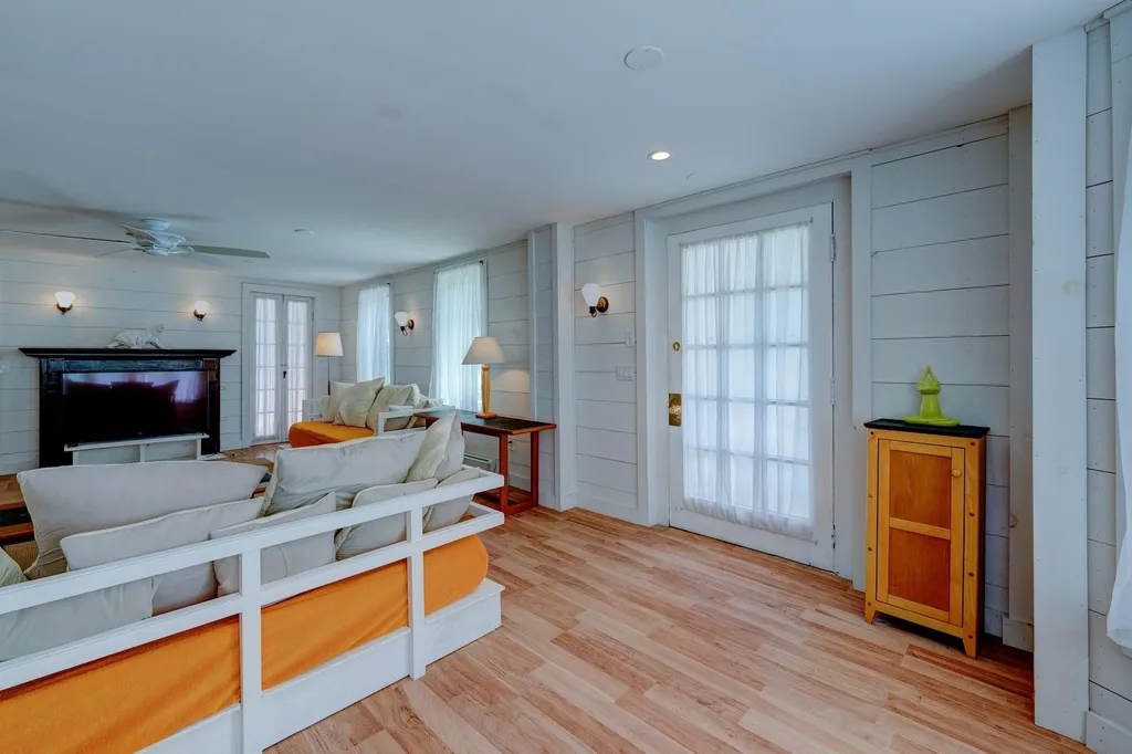 27 North Main Street Wallingford VT 05773