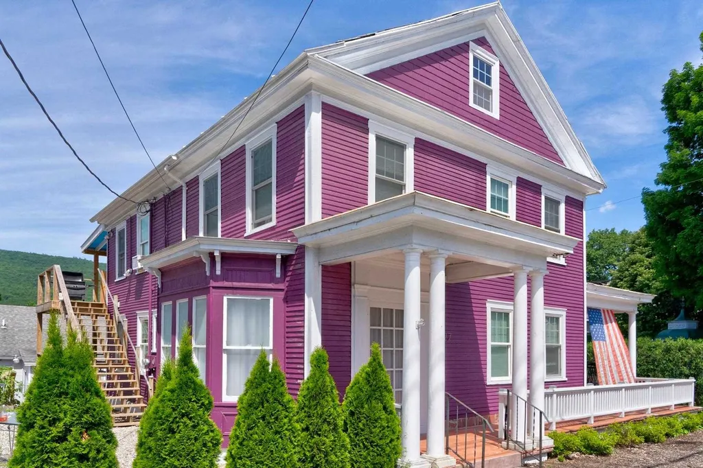 27 North Main Street Wallingford VT 05773