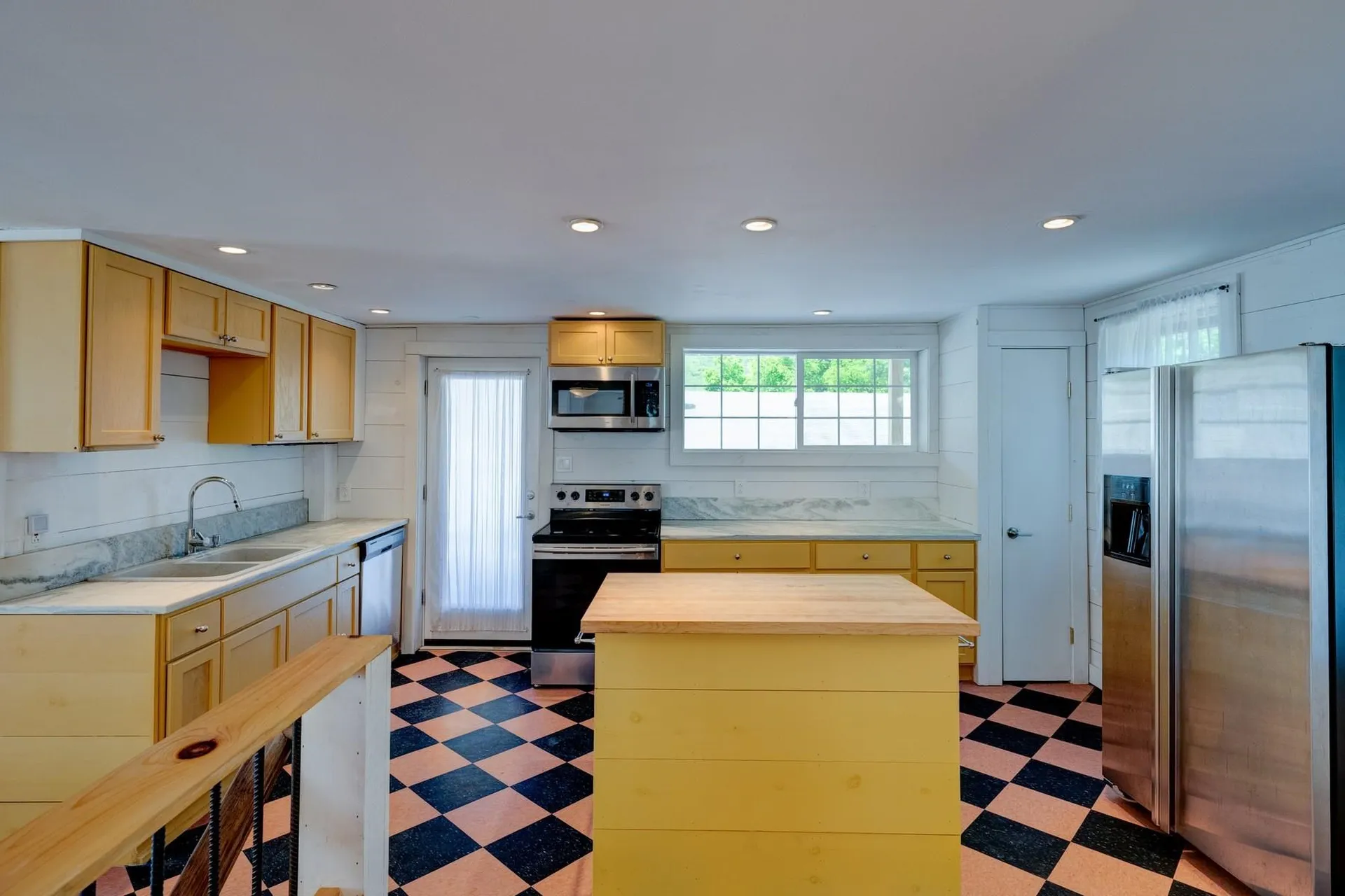 27 North Main Street Wallingford VT 05773