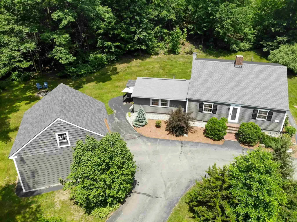 452 Nixon Road Pembroke NH 03275