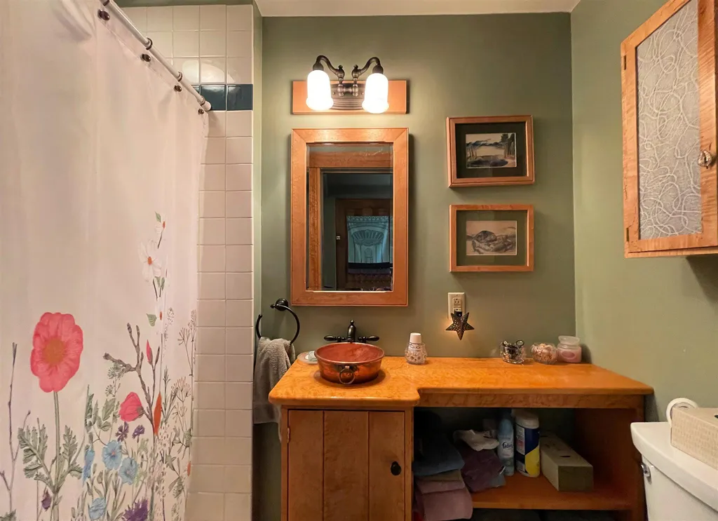 134 South Bayley Hazen Road Ryegate VT 05042