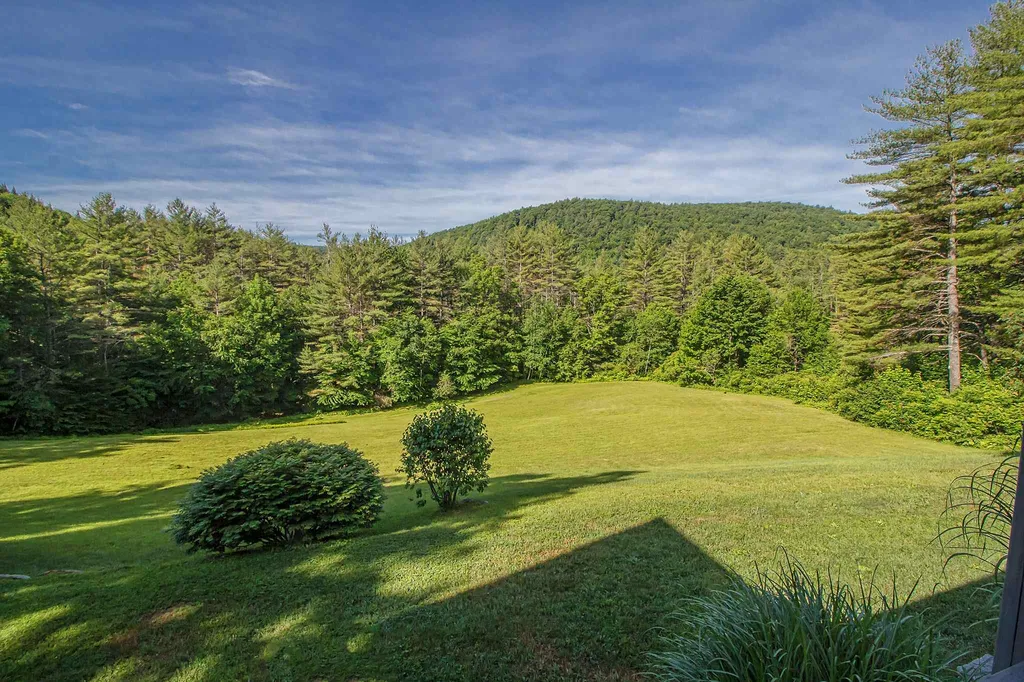 24 Kent Road Wardsboro VT 05355