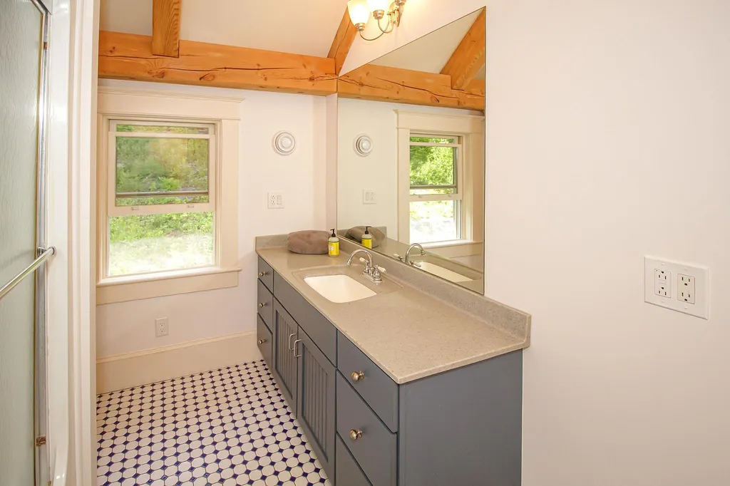 24 Kent Road Wardsboro VT 05355