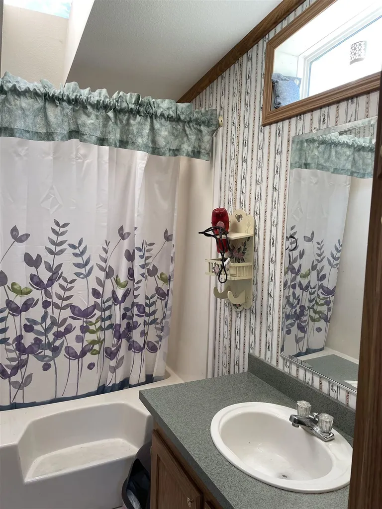 22 Spruce Park Drive Plainfield NH 03781