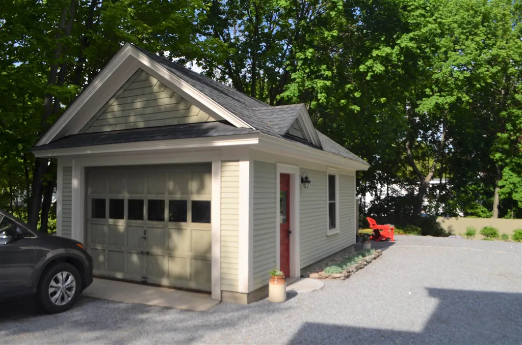 86 Maple Street Henniker NH 03242
