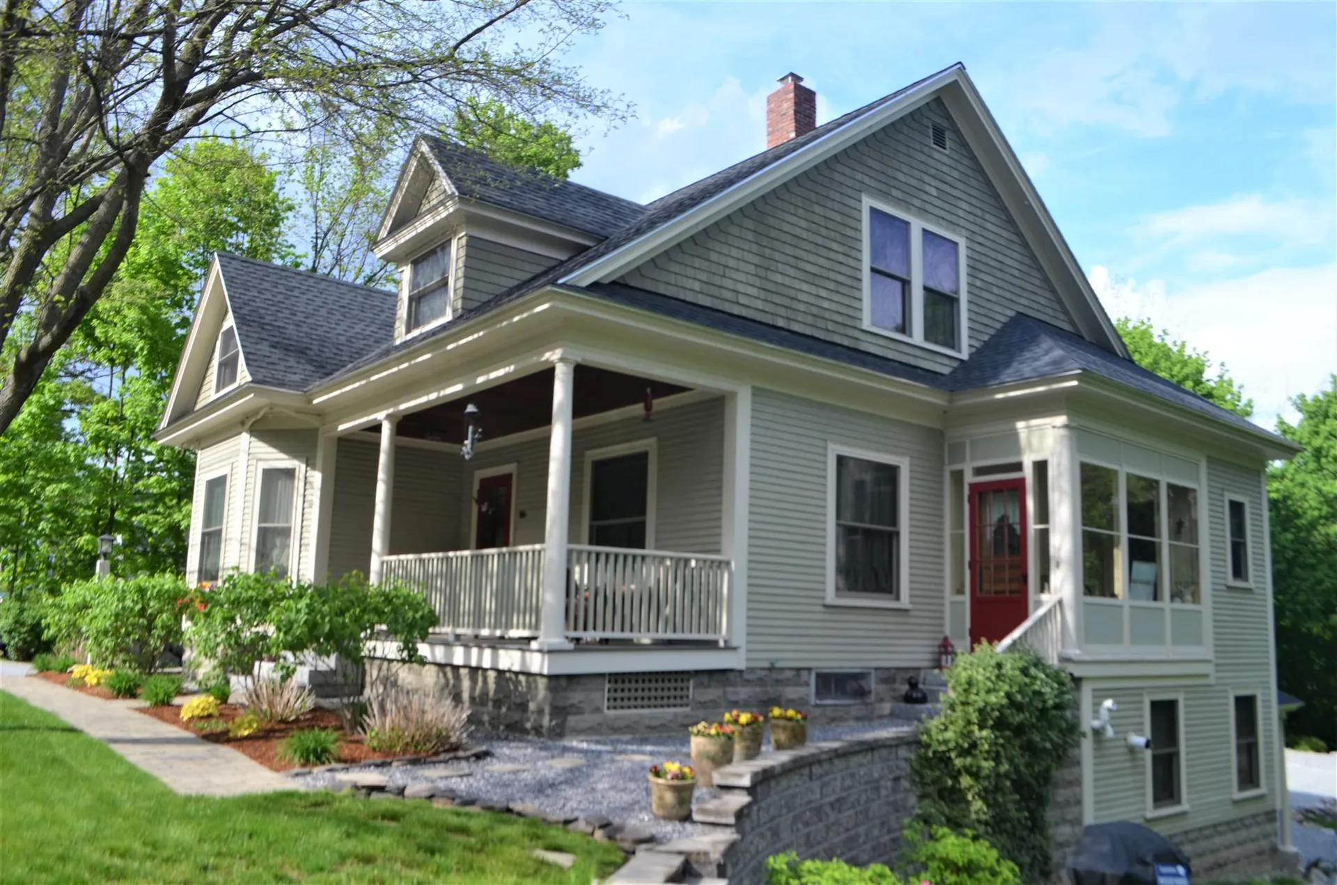86 Maple Street Henniker NH 03242