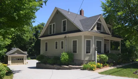 86 Maple Street Henniker NH 03242