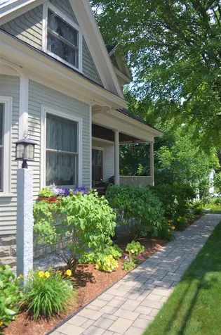 86 Maple Street Henniker NH 03242
