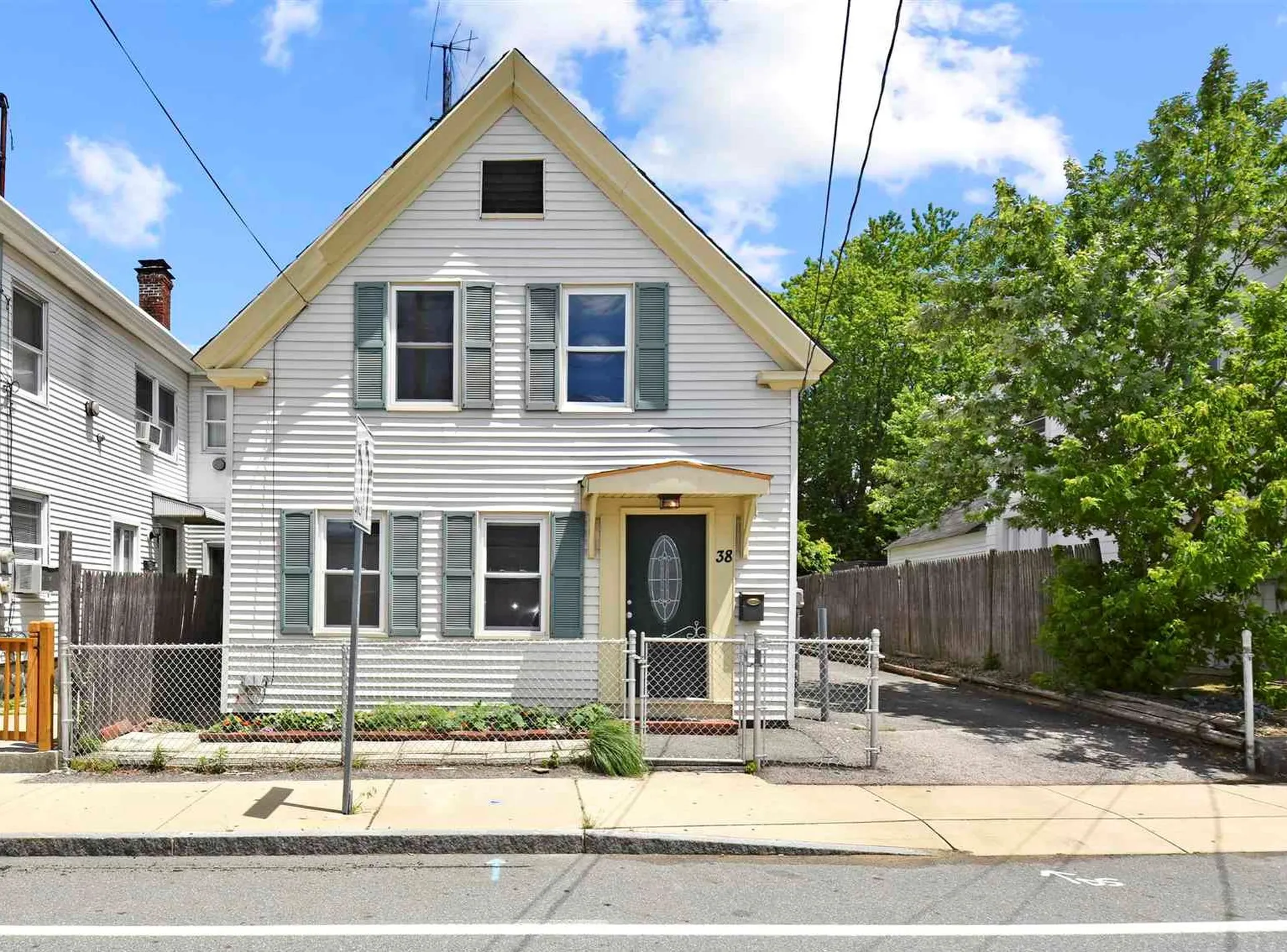 38 Palm Street Nashua NH 03060