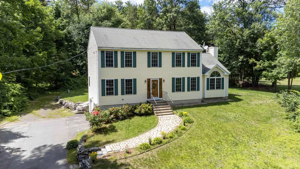 3 Roulston Road Windham NH 03087