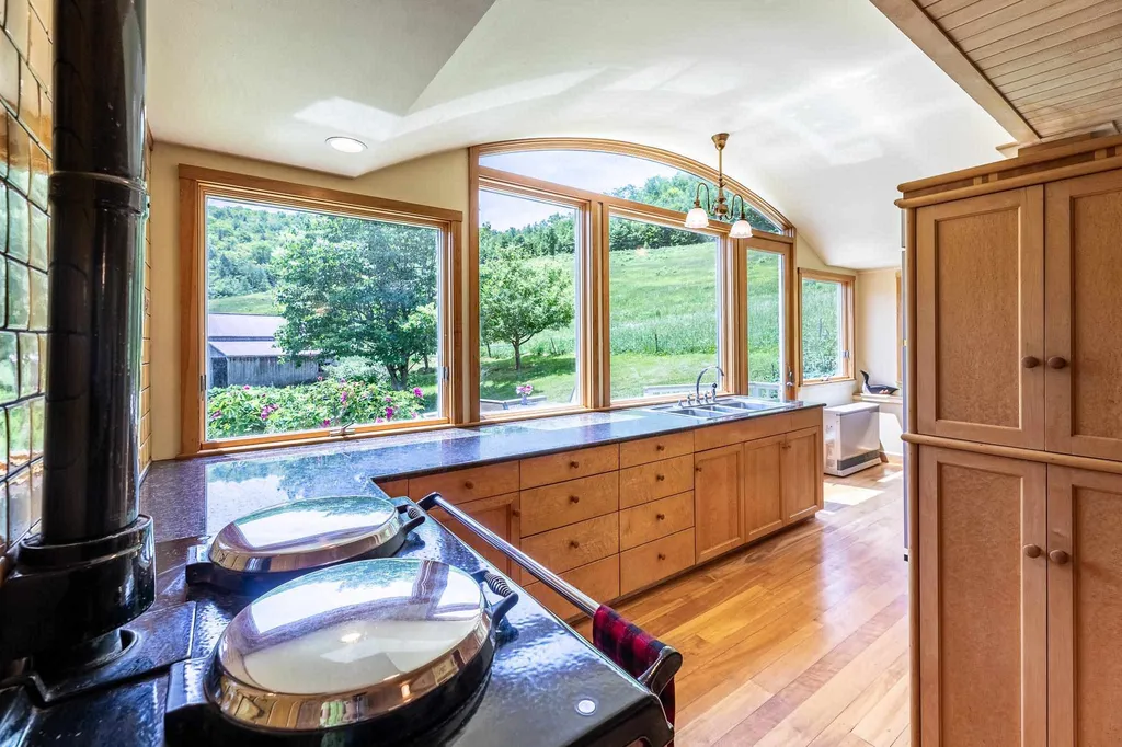 115 Wetmore Road Strafford VT 05072