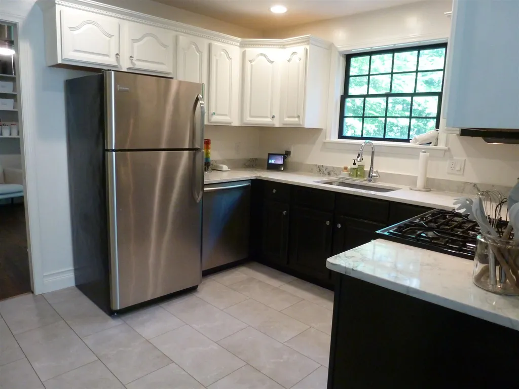 38 Friar Tuck Way Wolfeboro NH 03894