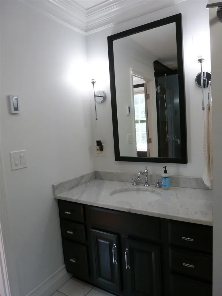 38 Friar Tuck Way Wolfeboro NH 03894