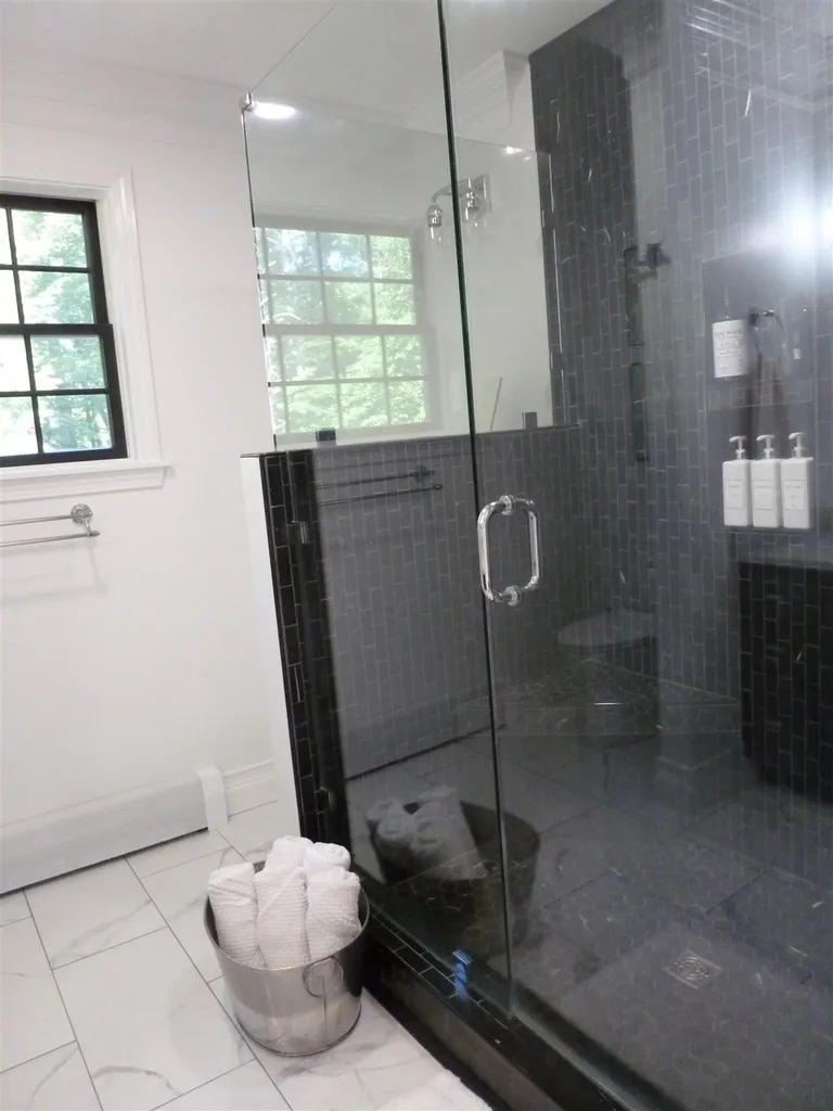 38 Friar Tuck Way Wolfeboro NH 03894