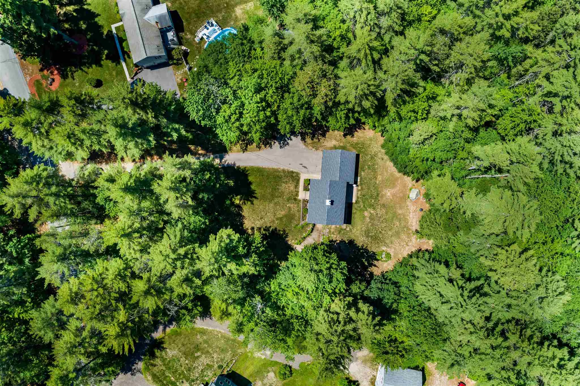 38 Friar Tuck Way Wolfeboro NH 03894