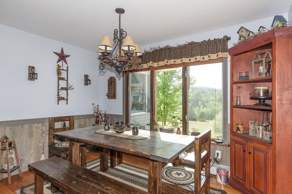 128 Cutts Road Newport NH 03773