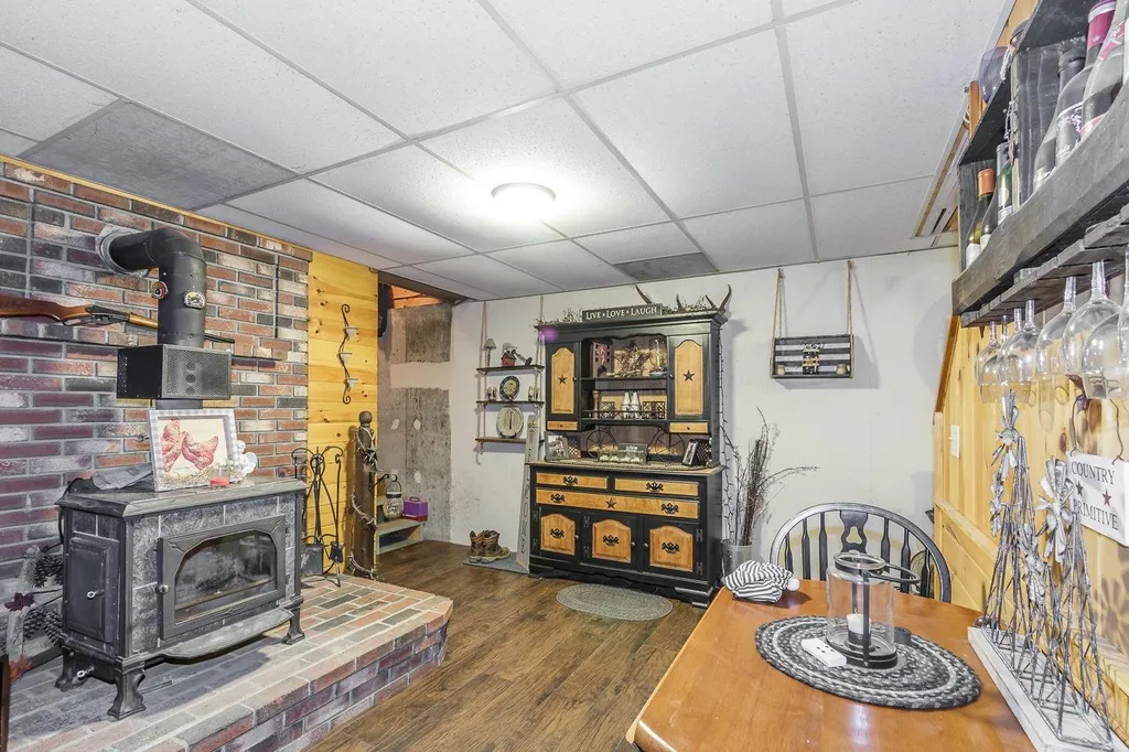 128 Cutts Road Newport NH 03773