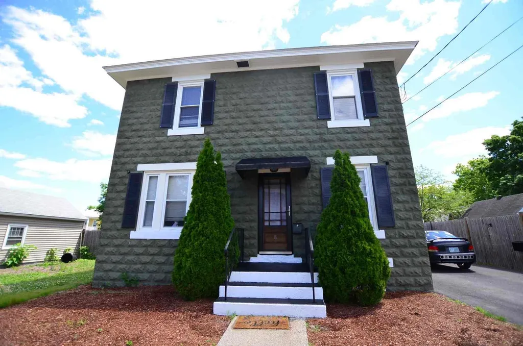 8 6th Street Nashua NH 03060