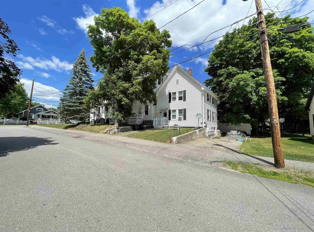 53 Gilford Avenue Laconia NH 03246