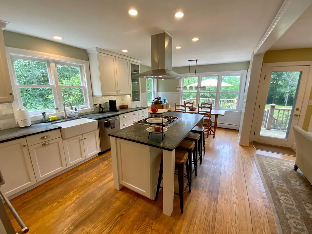 27 Fire Pond Road Charlotte VT 05445