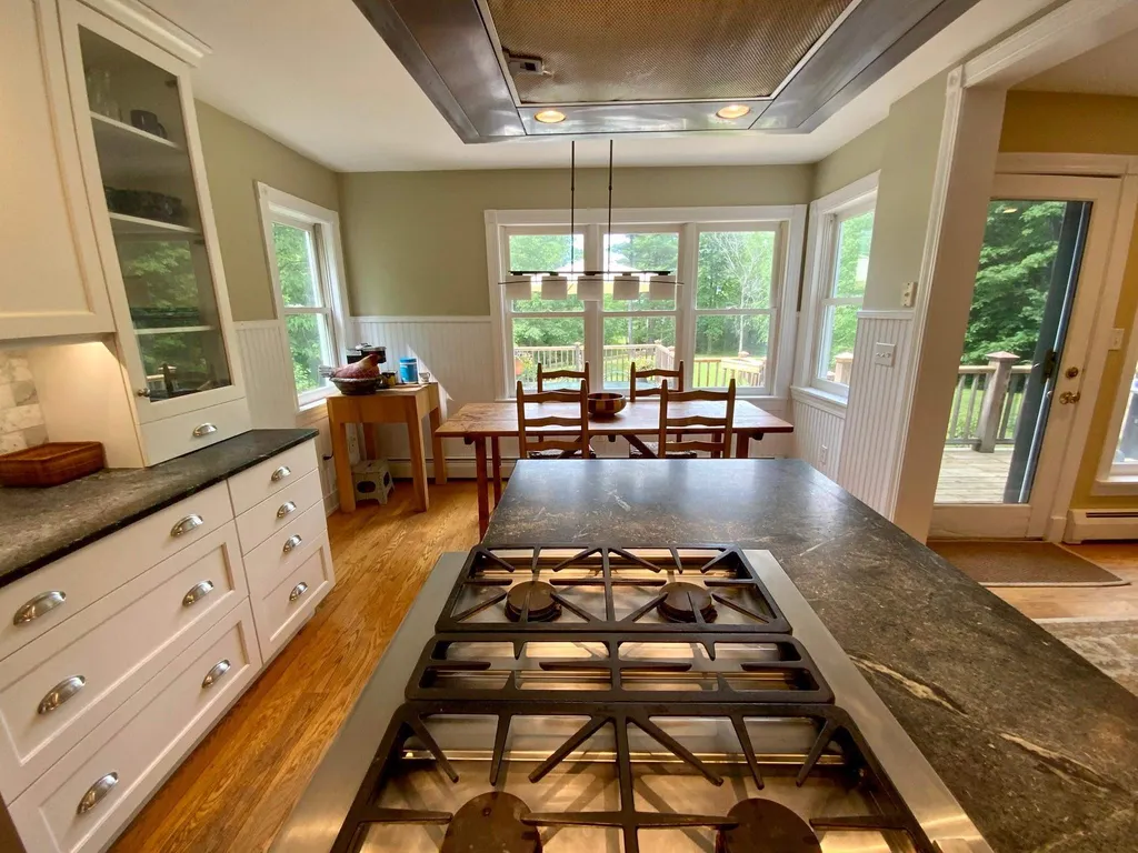 27 Fire Pond Road Charlotte VT 05445