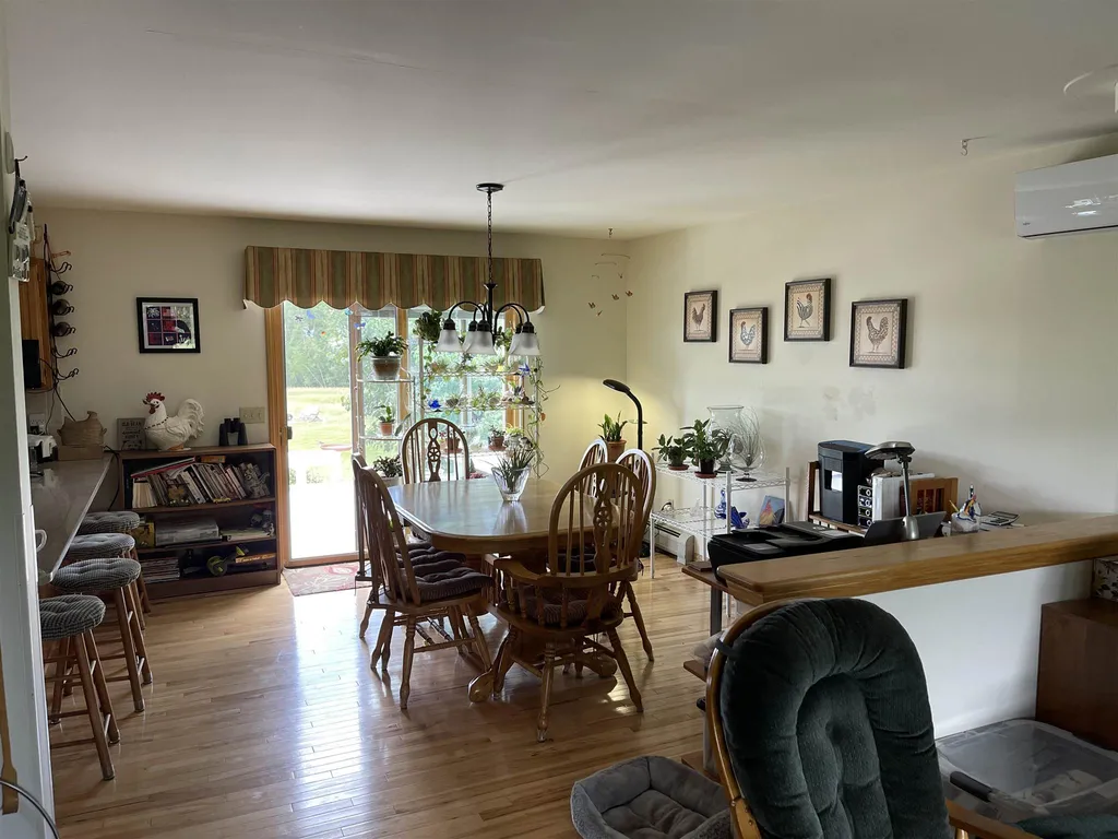 85 Lakeview Road South Hero VT 05486
