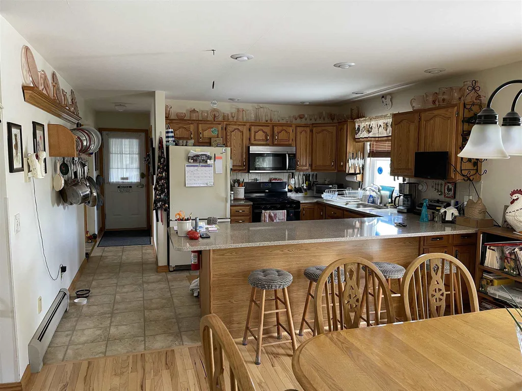 85 Lakeview Road South Hero VT 05486