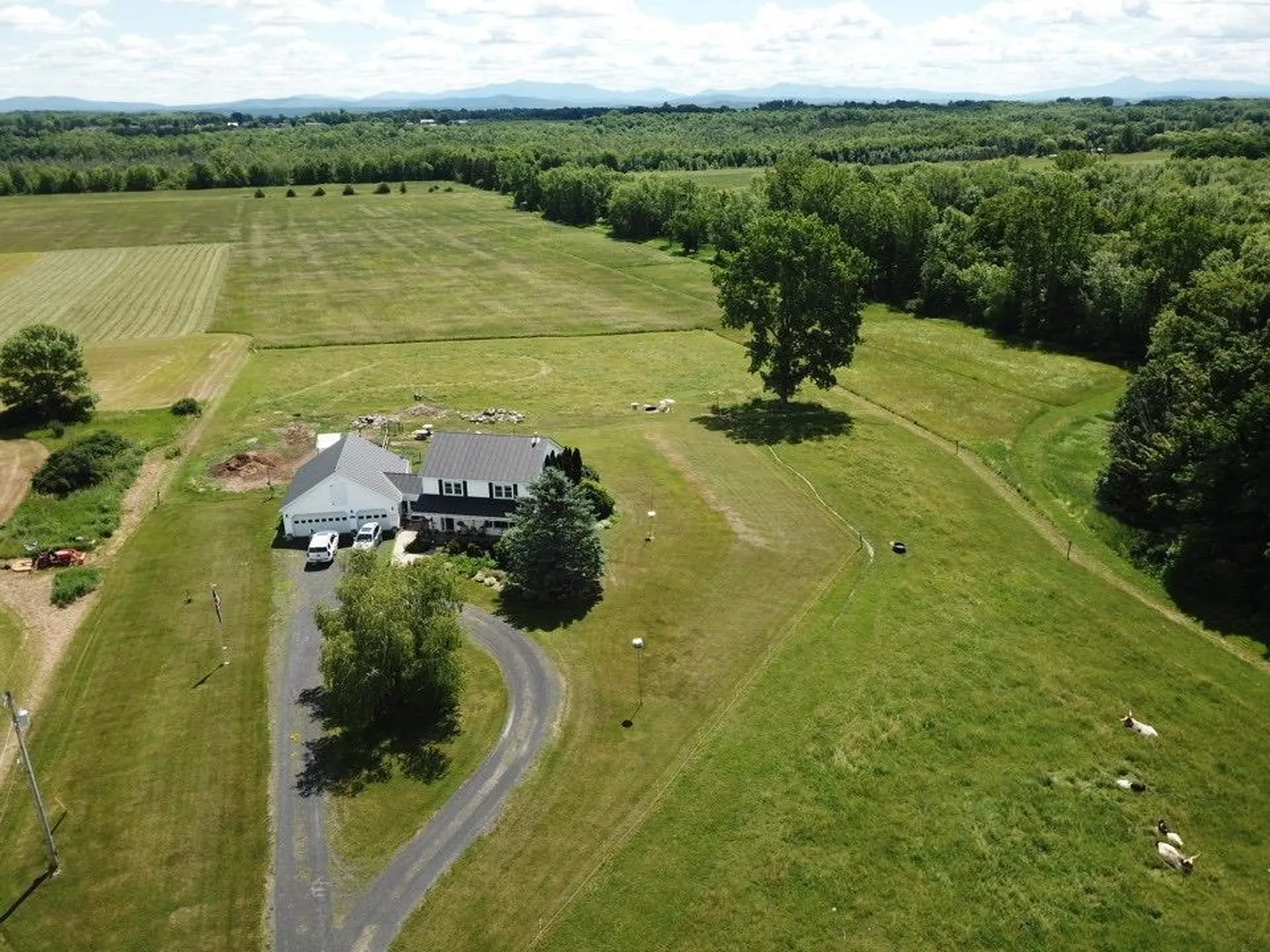 85 Lakeview Road South Hero VT 05486