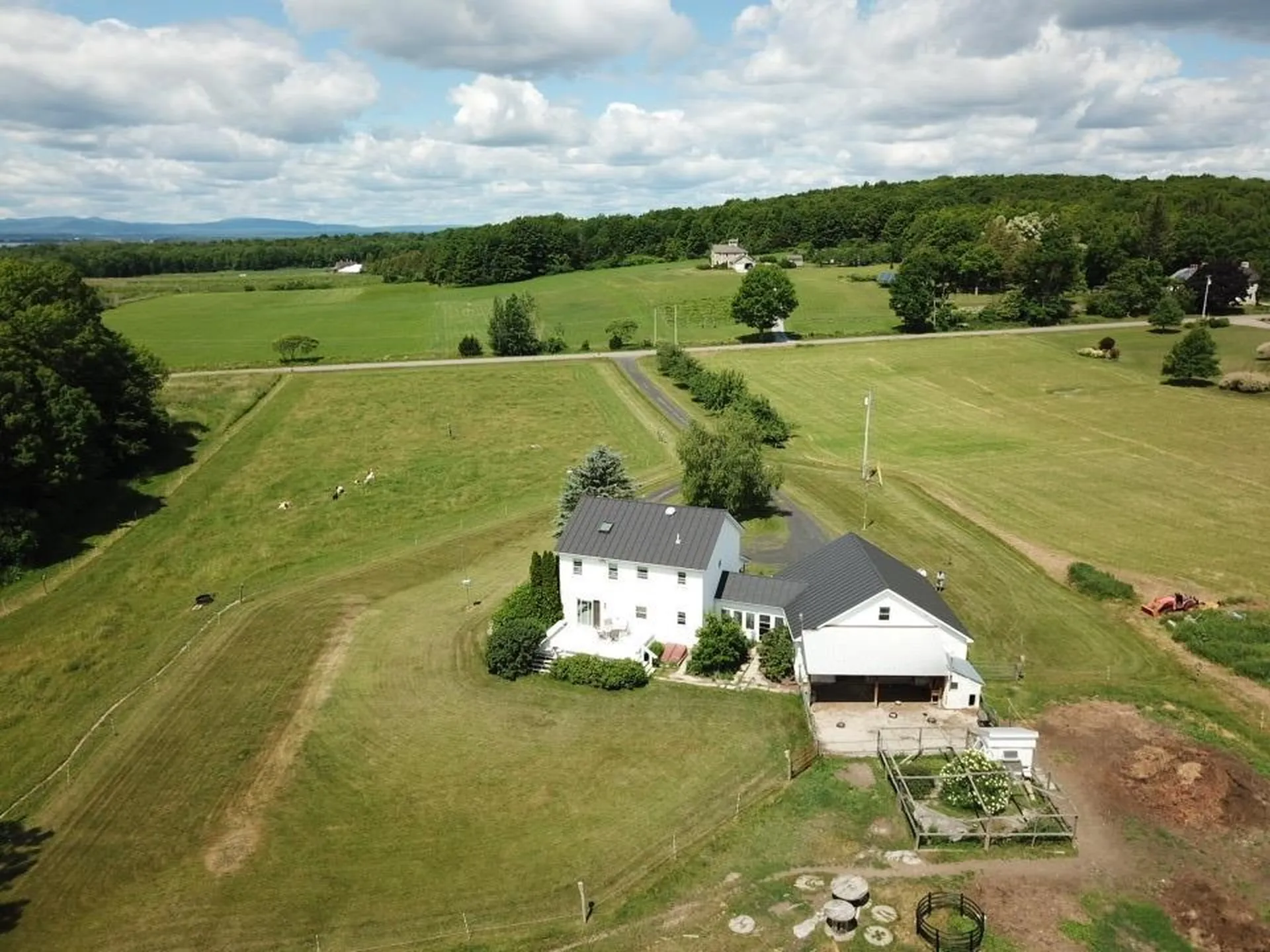 85 Lakeview Road South Hero VT 05486