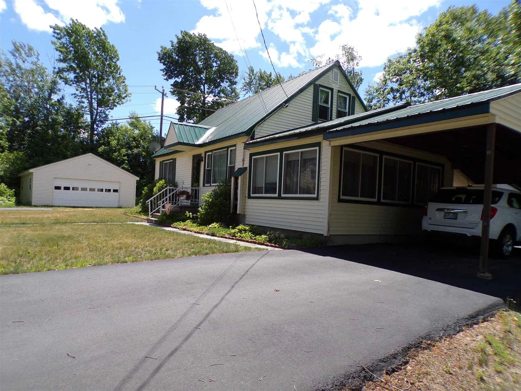 18 Mill Street Gorham NH 03581