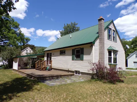18 Mill Street Gorham NH 03581