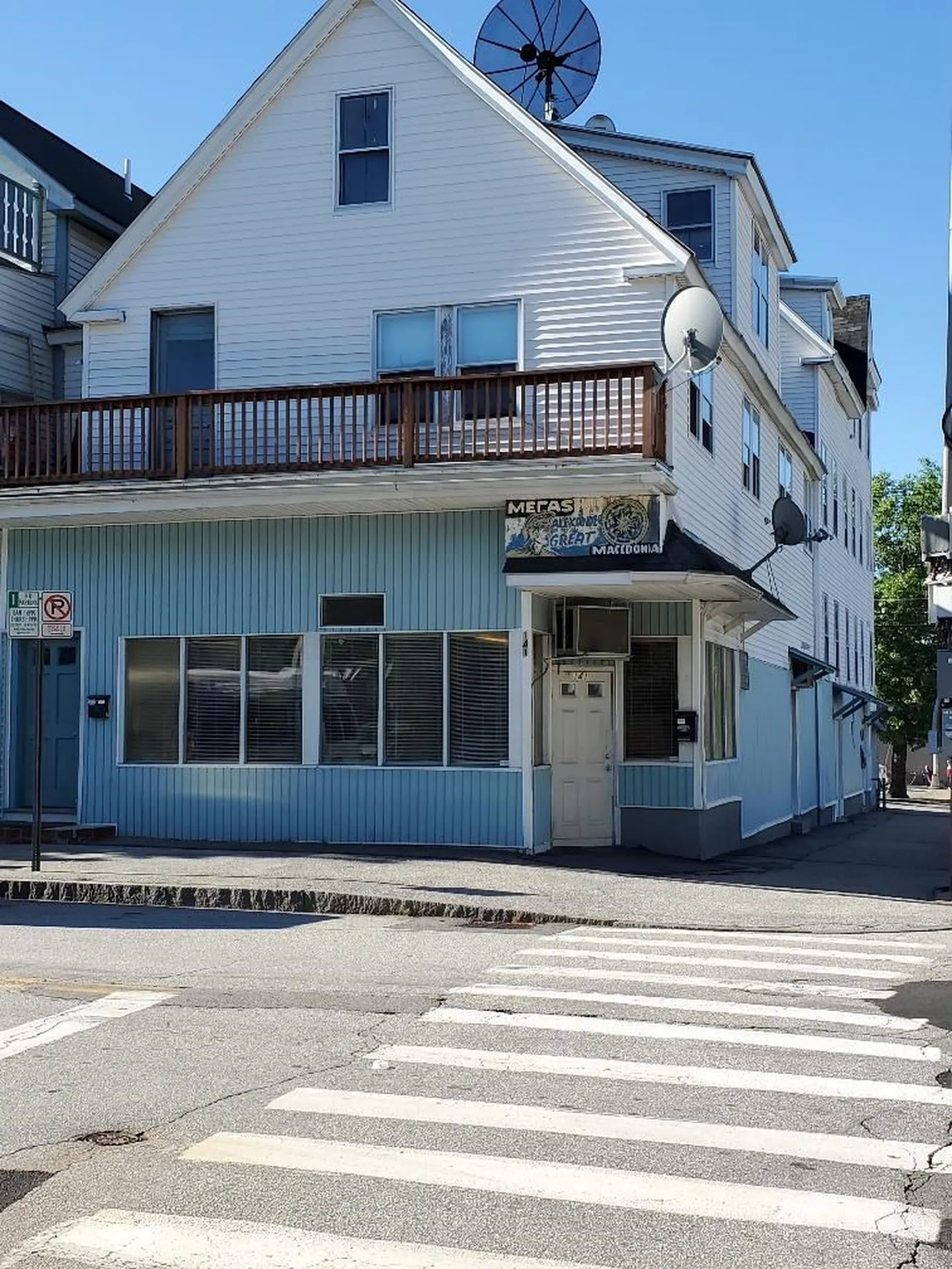 141 Cedar Street Manchester NH 03103