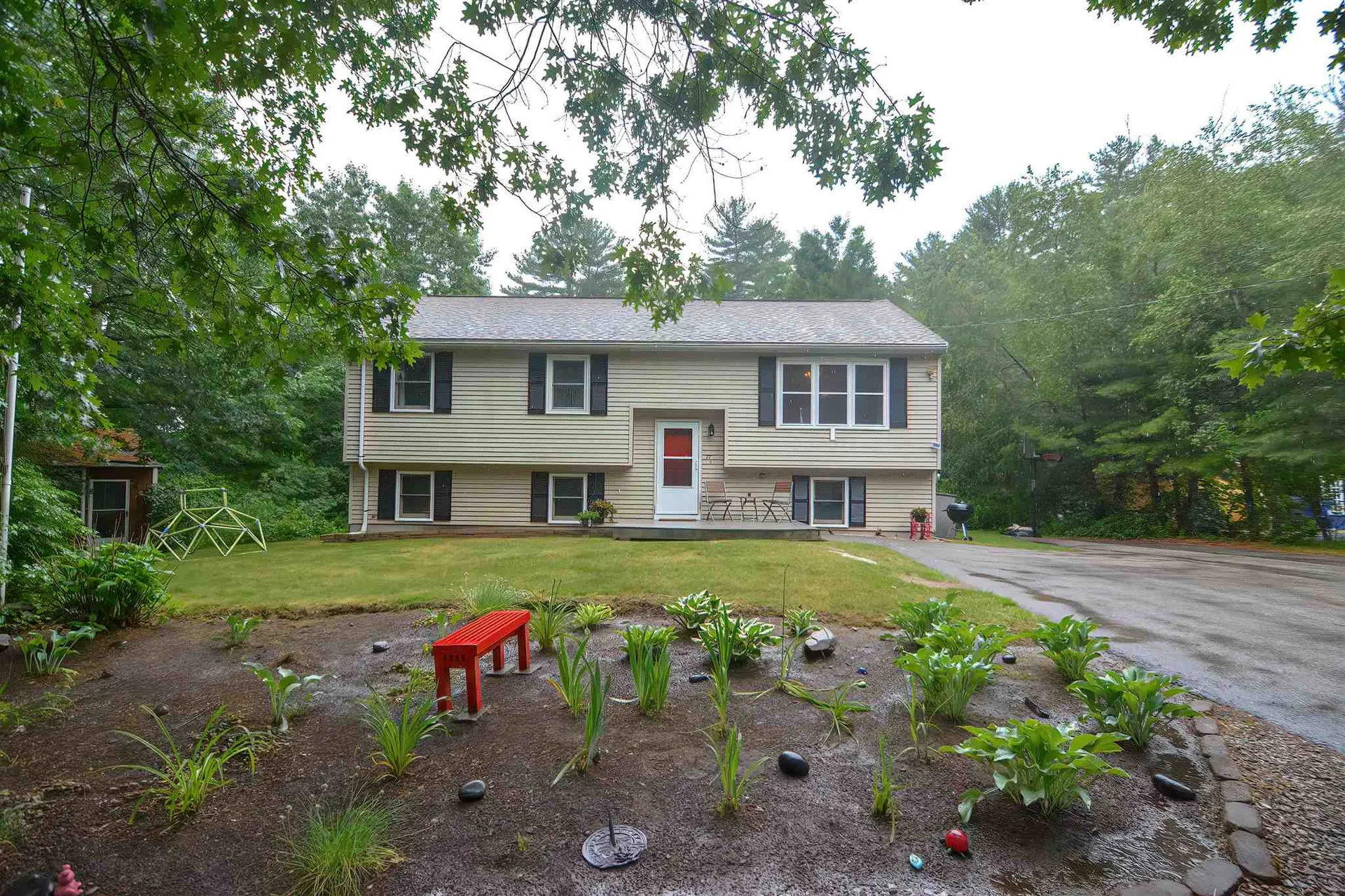 77 Musquash Road Hudson NH 03051