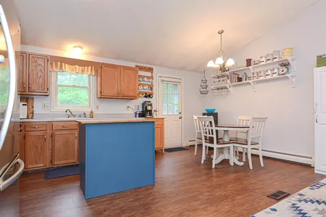 77 Musquash Road Hudson NH 03051