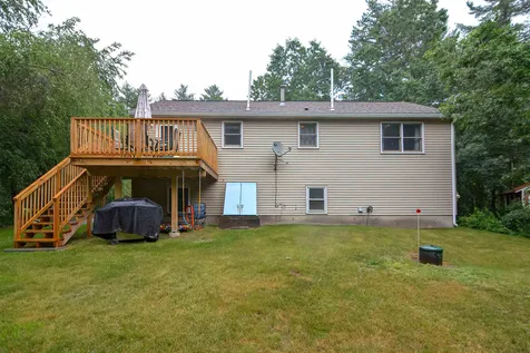 77 Musquash Road Hudson NH 03051