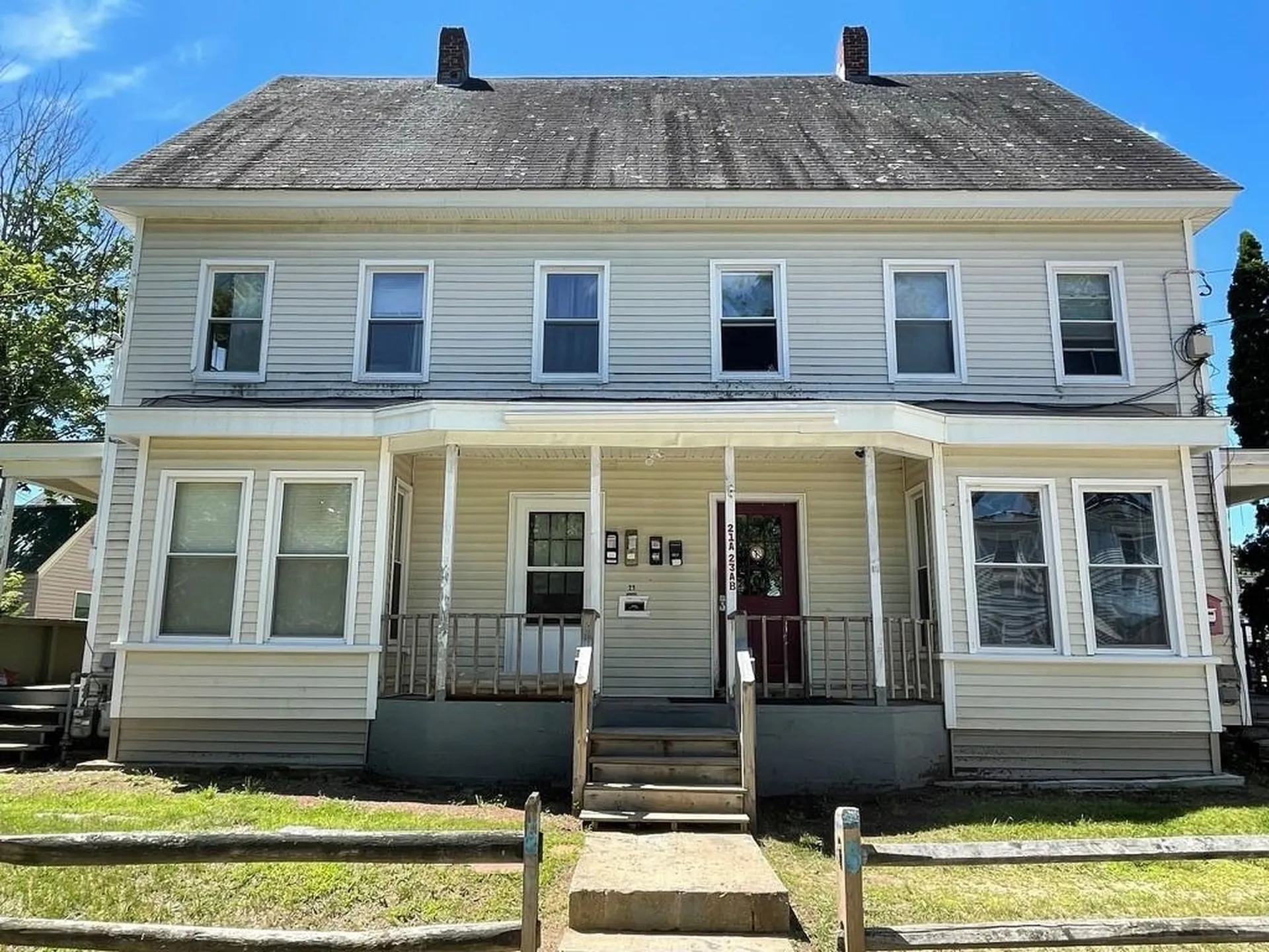 21 Cleveland Place Laconia NH 03246