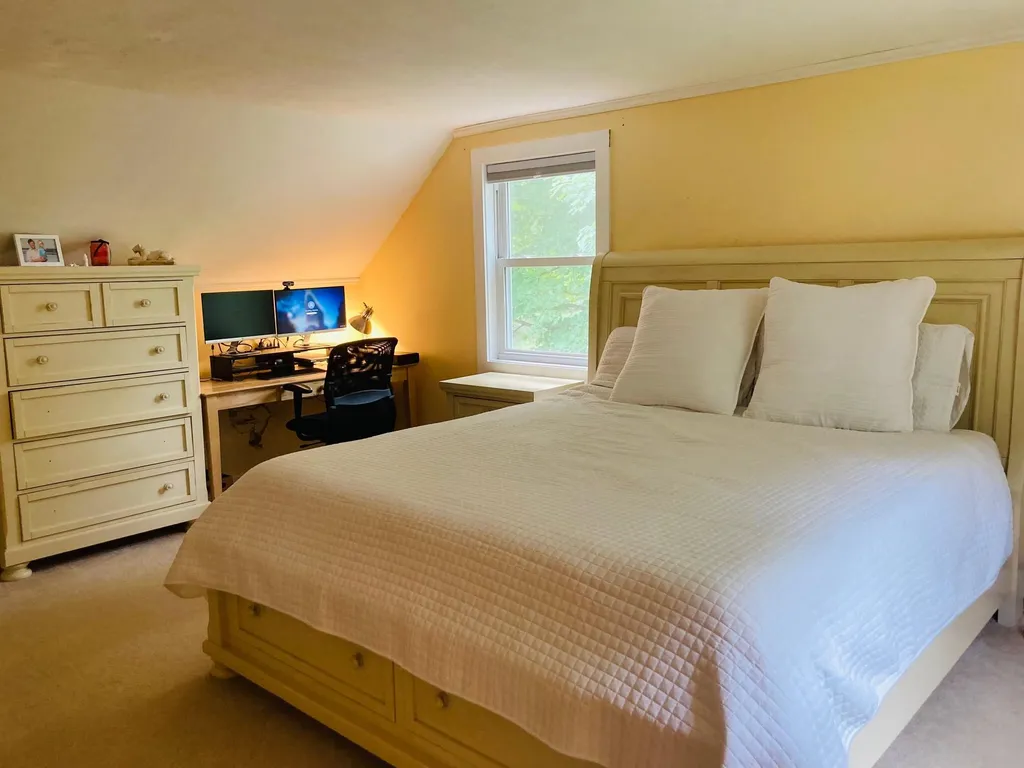 190 Winnicutt Road Stratham NH 03885
