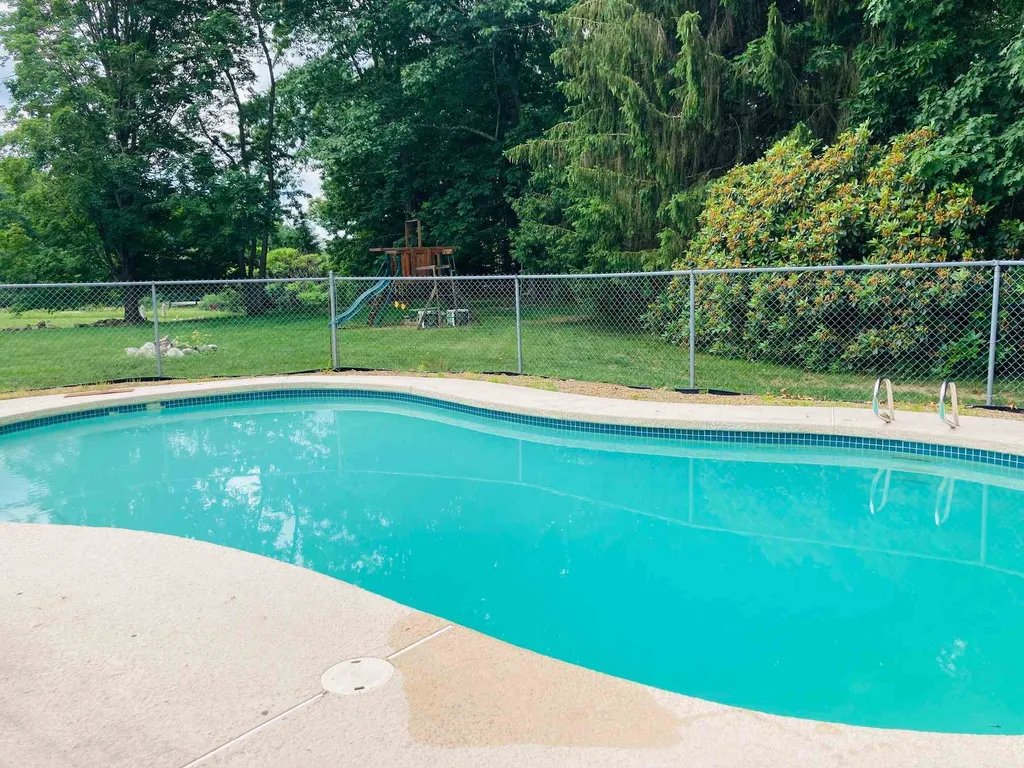 190 Winnicutt Road Stratham NH 03885